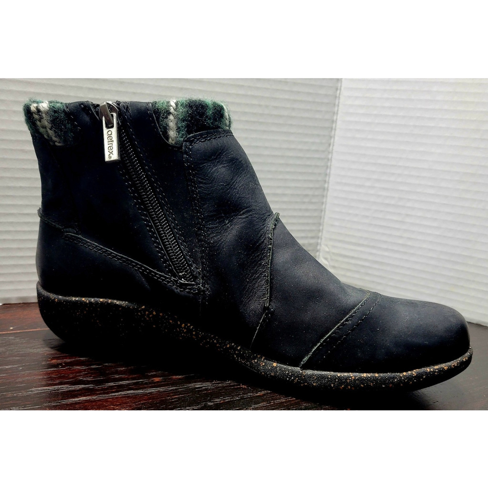 Aetrex Womens Cammie Black Suede Bootie Size 10 - Picture 5 of 11